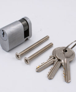 Alternative view of Oval Single Cylinder